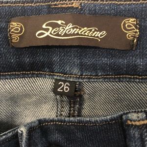 Serfontaine sweetheart dark wash straight leg sz26